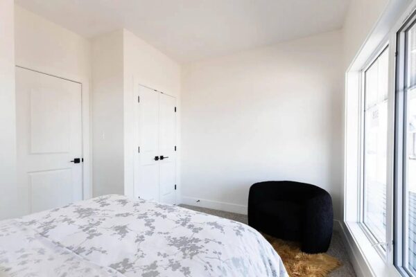 Stunning 3 bedroom bungalow - Image 13